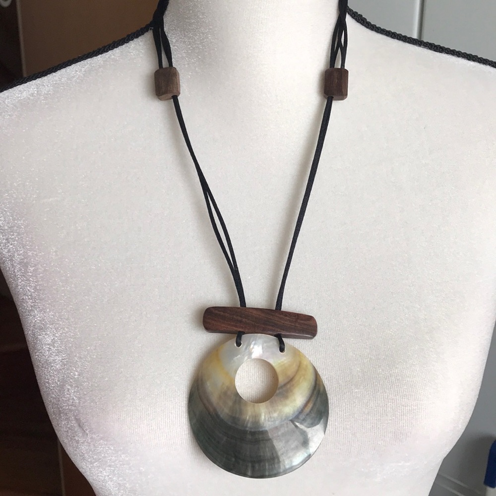 Shell Necklace - image 2